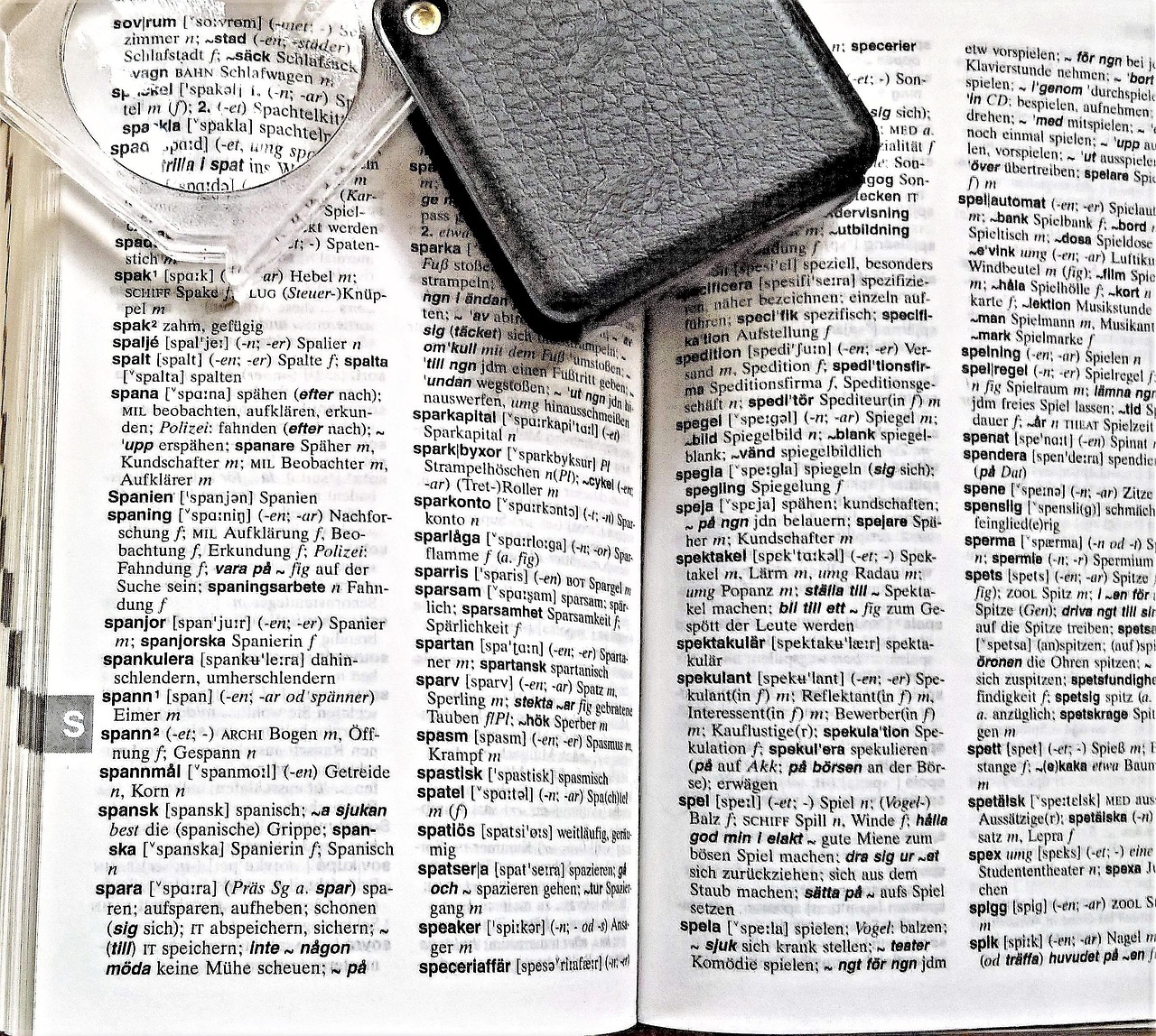 a-book-3101450_1280
